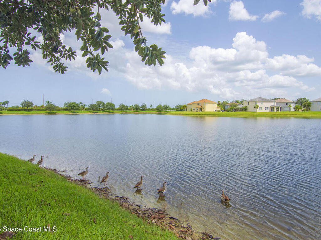 758 Carriage Lake Way, Vero Beach, FL 32968