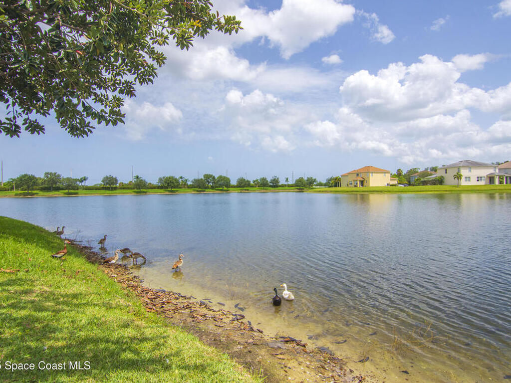 758 Carriage Lake Way, Vero Beach, FL 32968