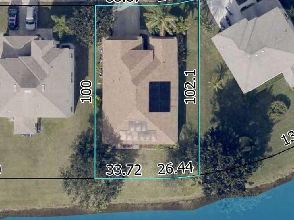 758 Carriage Lake Way, Vero Beach, FL 32968