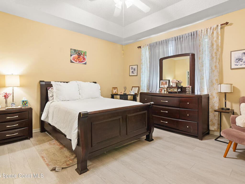 758 Carriage Lake Way, Vero Beach, FL 32968