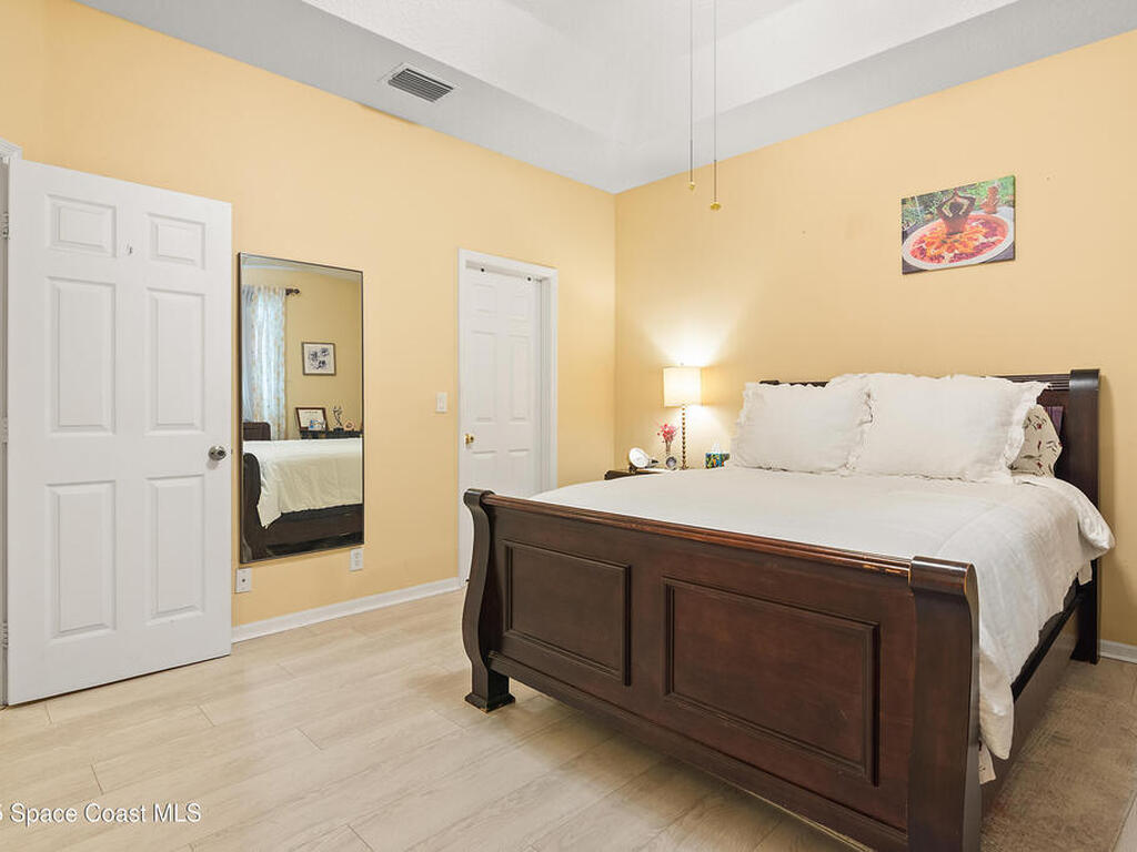 758 Carriage Lake Way, Vero Beach, FL 32968