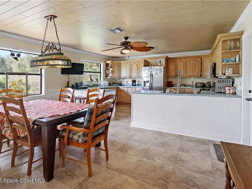 12350 83rd Street, Fellsmere, FL 32948