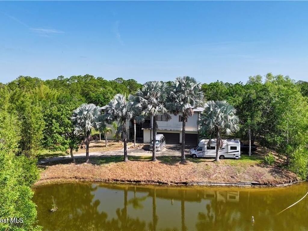 12350 83rd Street, Fellsmere, FL 32948