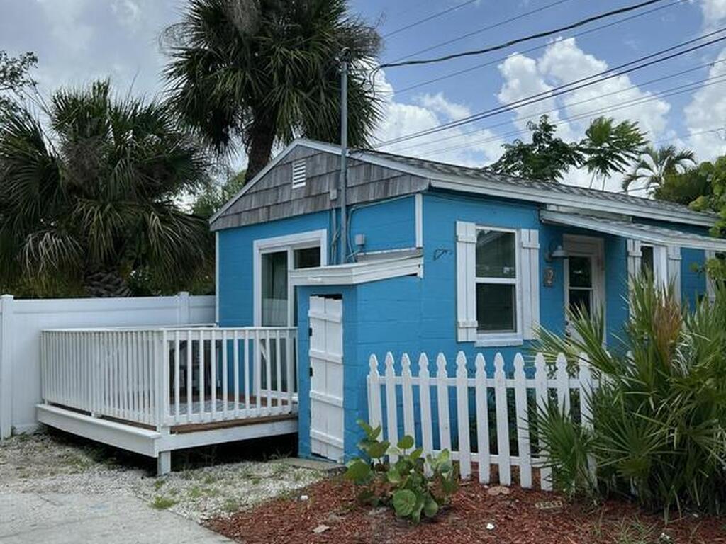 2179 Pineapple Avenue, Melbourne, FL 32935