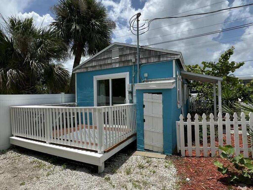 2179 Pineapple Avenue, Melbourne, FL 32935