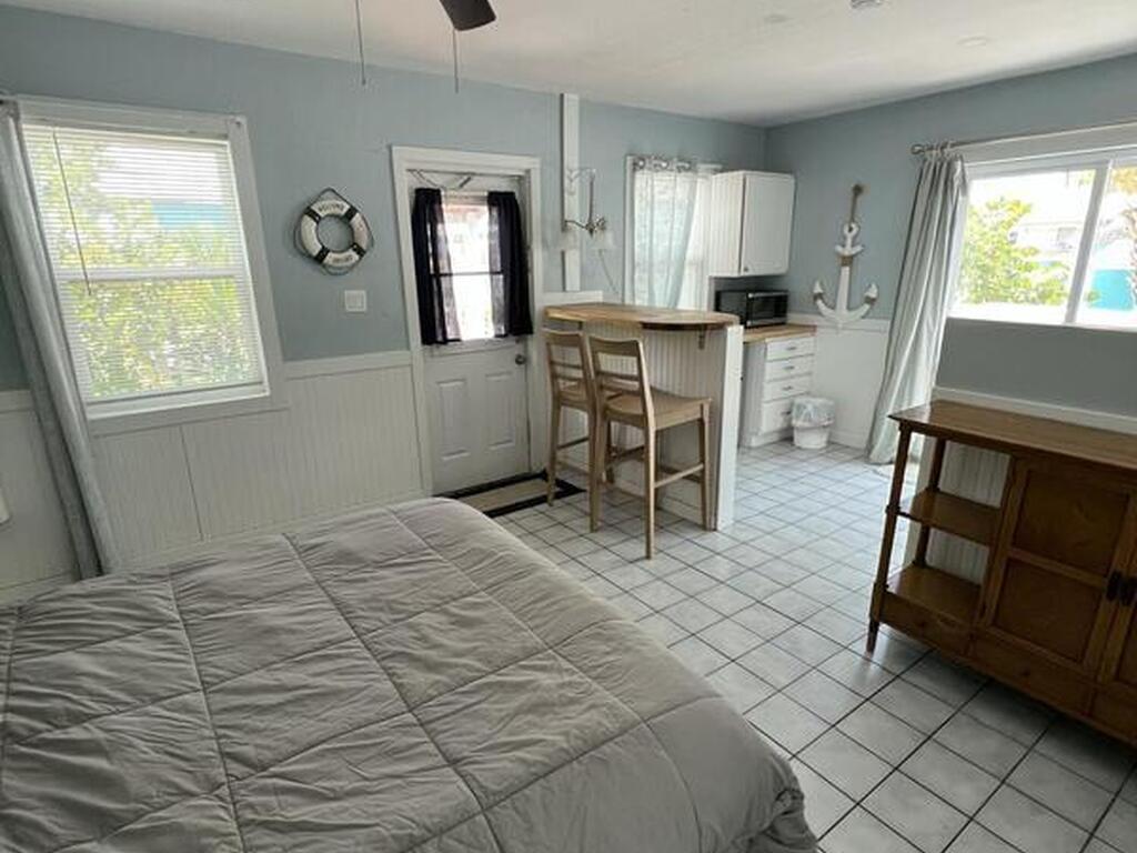 2179 Pineapple Avenue, Melbourne, FL 32935