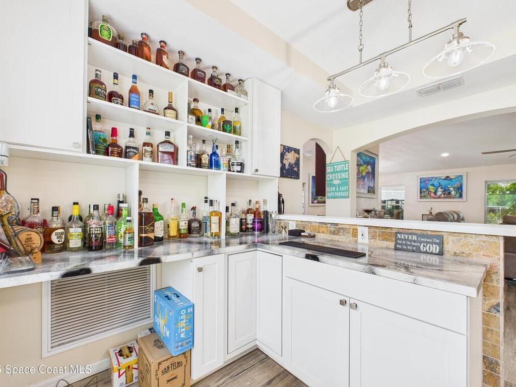 8325 105th Court, Vero Beach, FL 32967