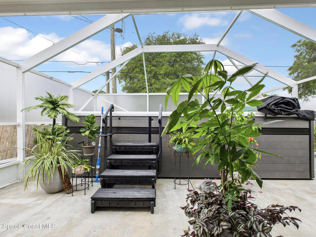 8325 105th Court, Vero Beach, FL 32967