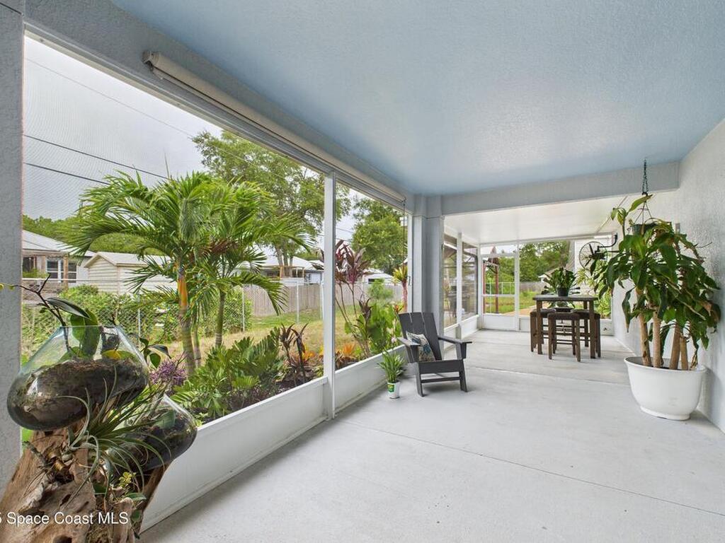 8325 105th Court, Vero Beach, FL 32967