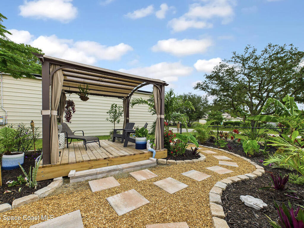 8325 105th Court, Vero Beach, FL 32967