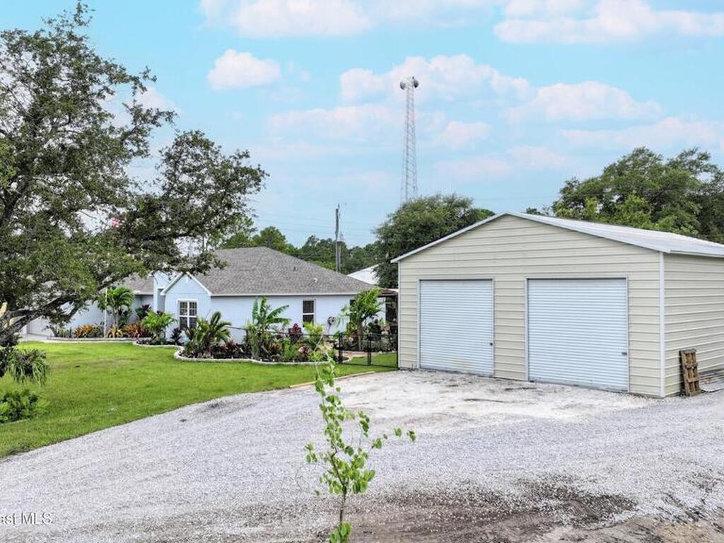 8325 105th Court, Vero Beach, FL 32967