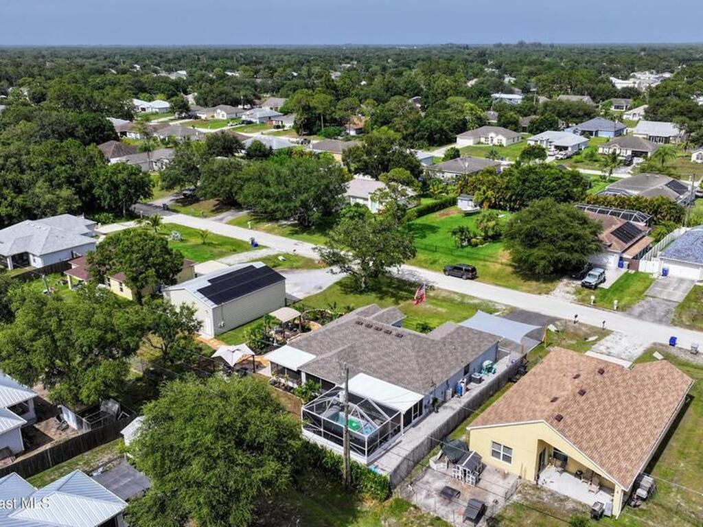 8325 105th Court, Vero Beach, FL 32967