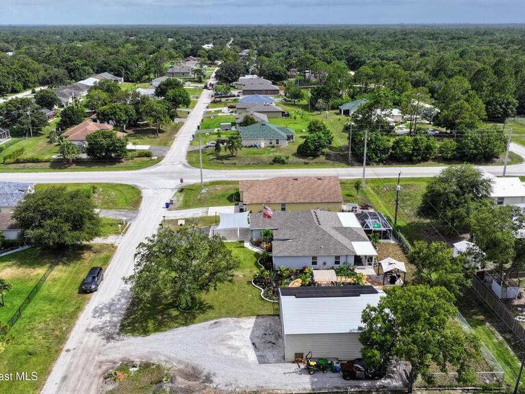 8325 105th Court, Vero Beach, FL 32967