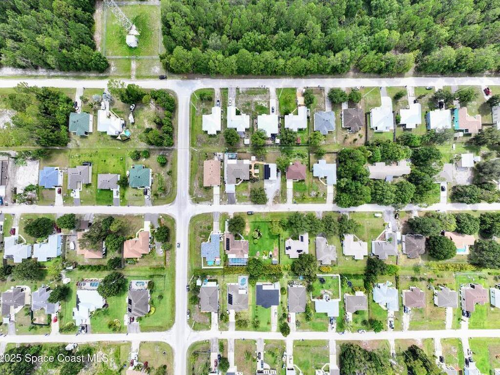 8325 105th Court, Vero Beach, FL 32967