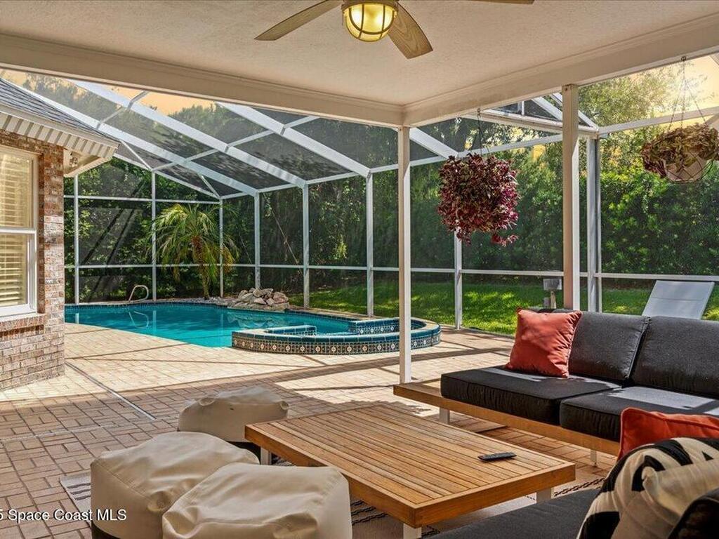 626 Sugarwood Way, Suntree, FL 32940