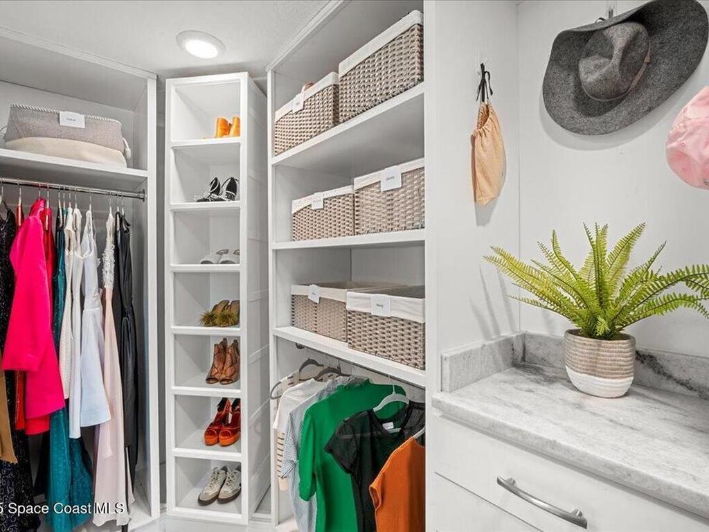 626 Sugarwood Way, Suntree, FL 32940