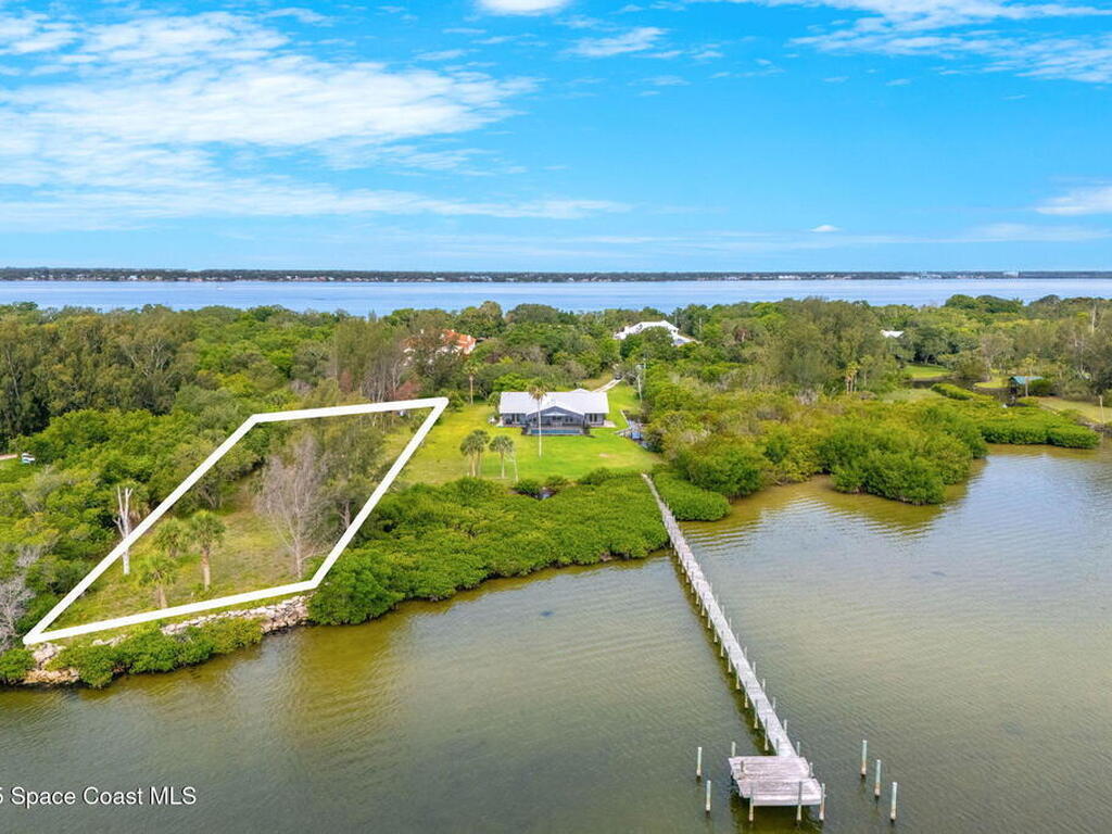 9610 S Tropical Trail, Merritt Island, FL 32952