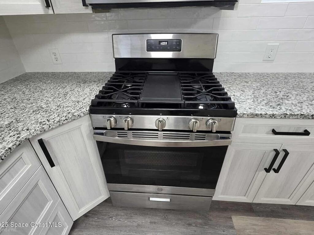 410 Fourth Street, Merritt Island, FL 32953