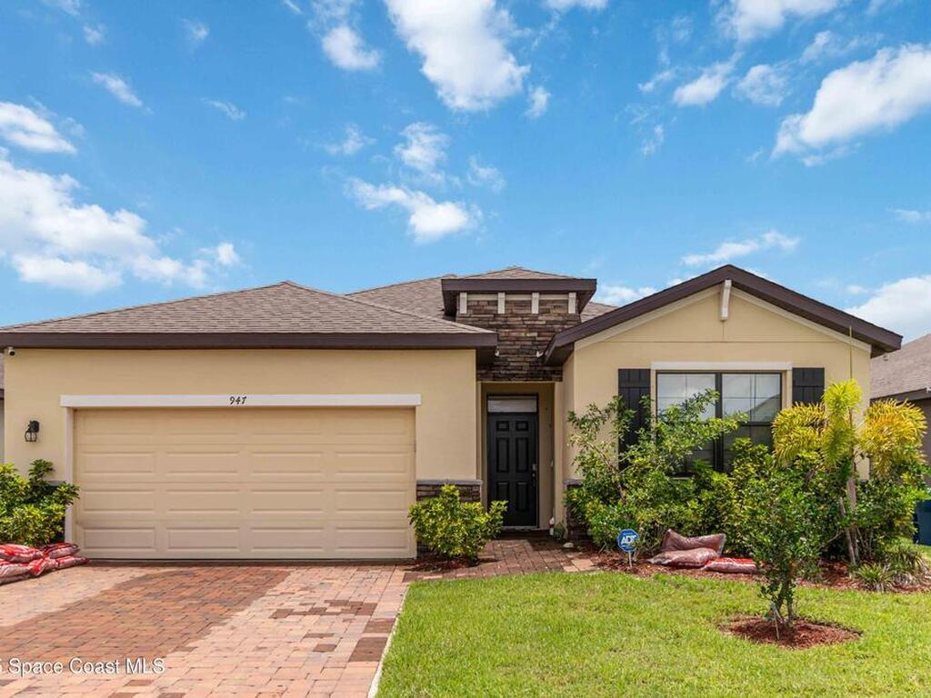 947 Remington Green Drive, Palm Bay, FL 32909