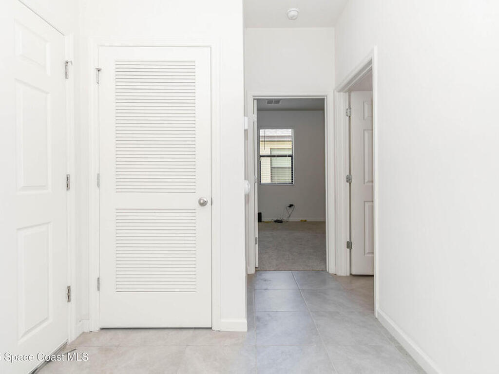 947 Remington Green Drive, Palm Bay, FL 32909