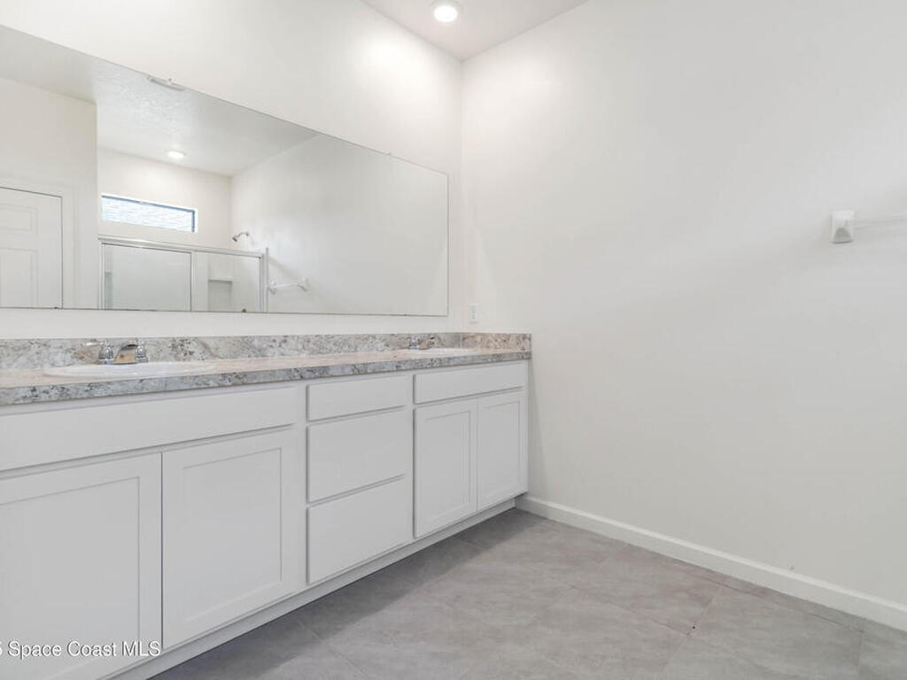 947 Remington Green Drive, Palm Bay, FL 32909