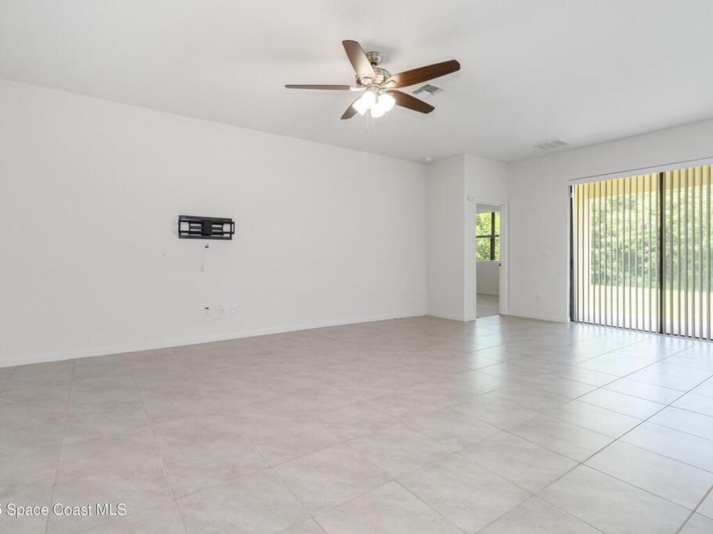 947 Remington Green Drive, Palm Bay, FL 32909