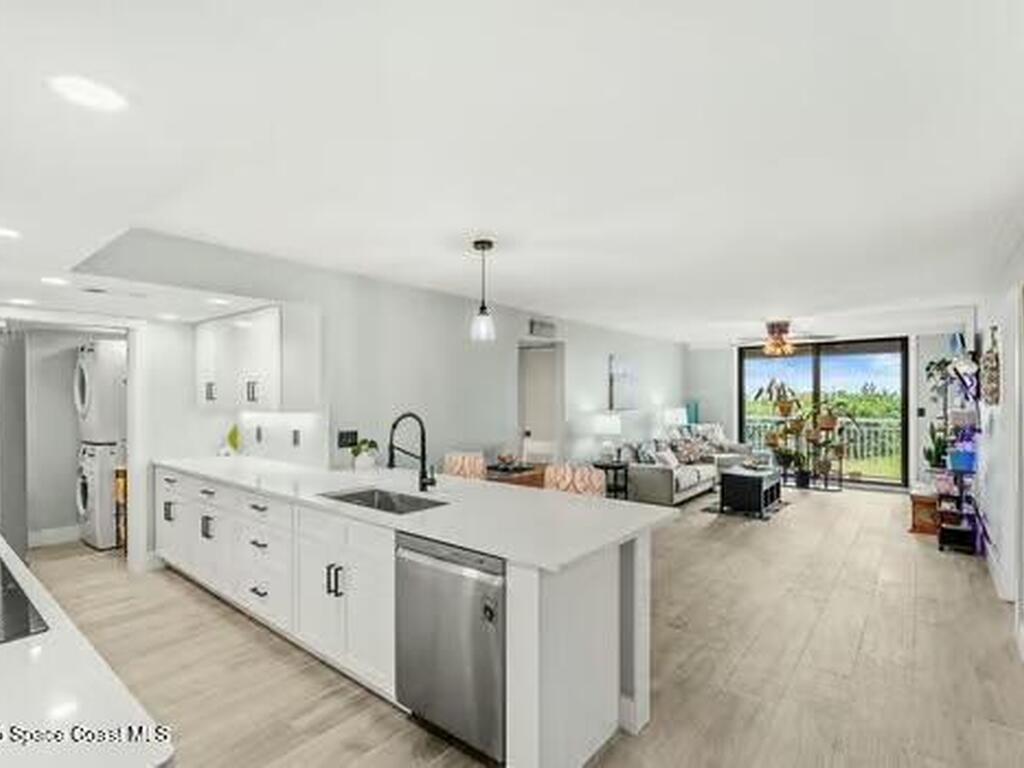 877 N Highway A1a, Indialantic, FL 32903