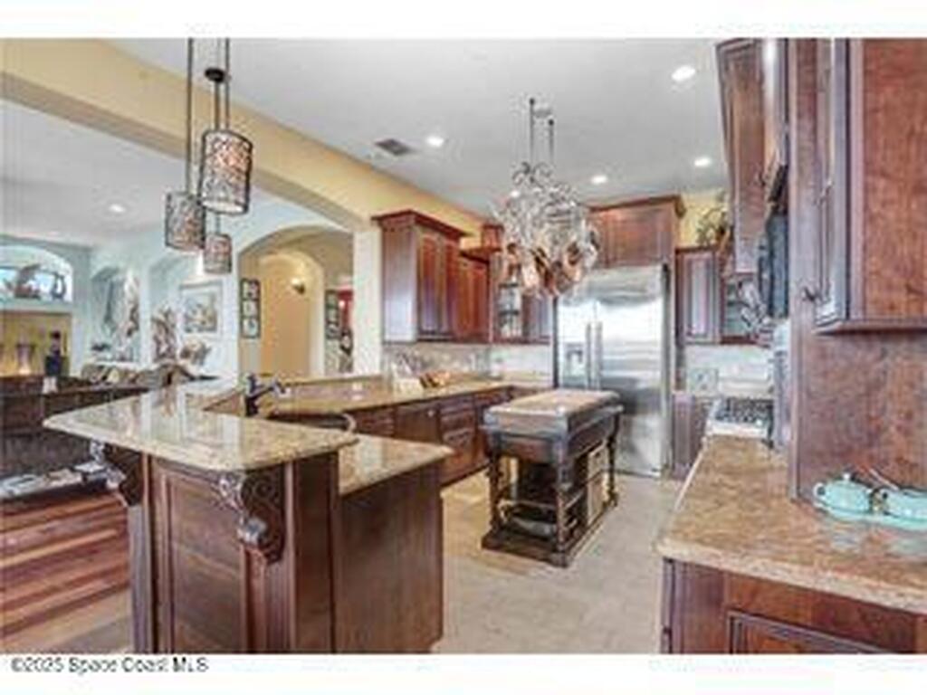 541 Treviso Drive, Apollo Beach, FL 33572