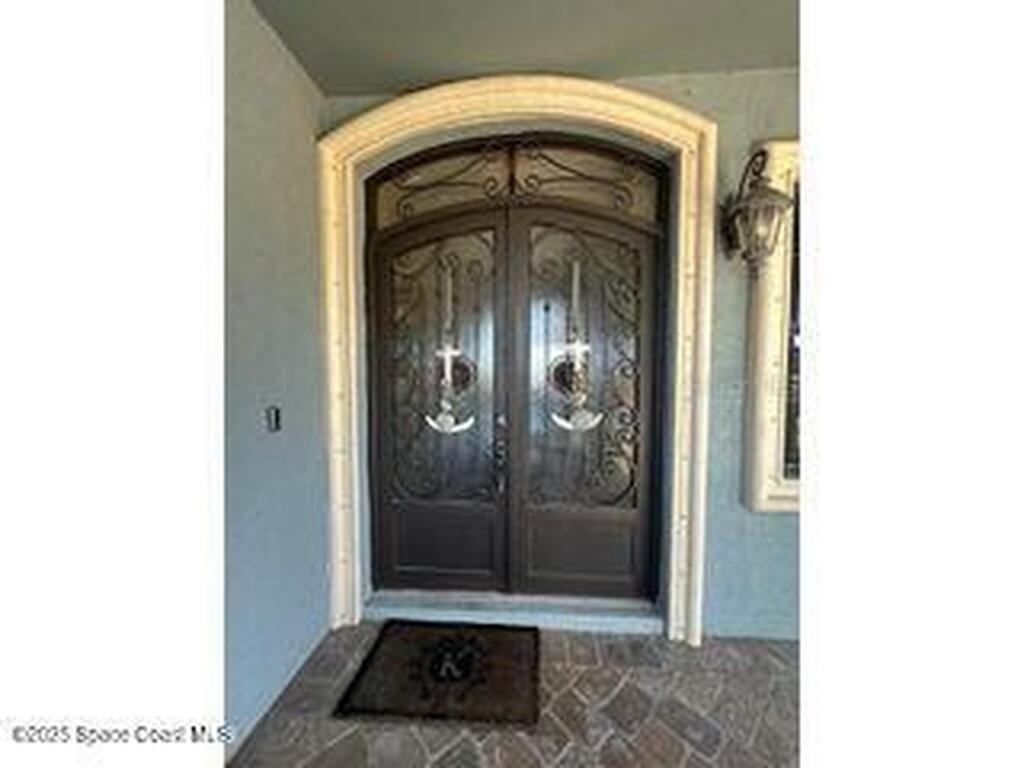 541 Treviso Drive, Apollo Beach, FL 33572