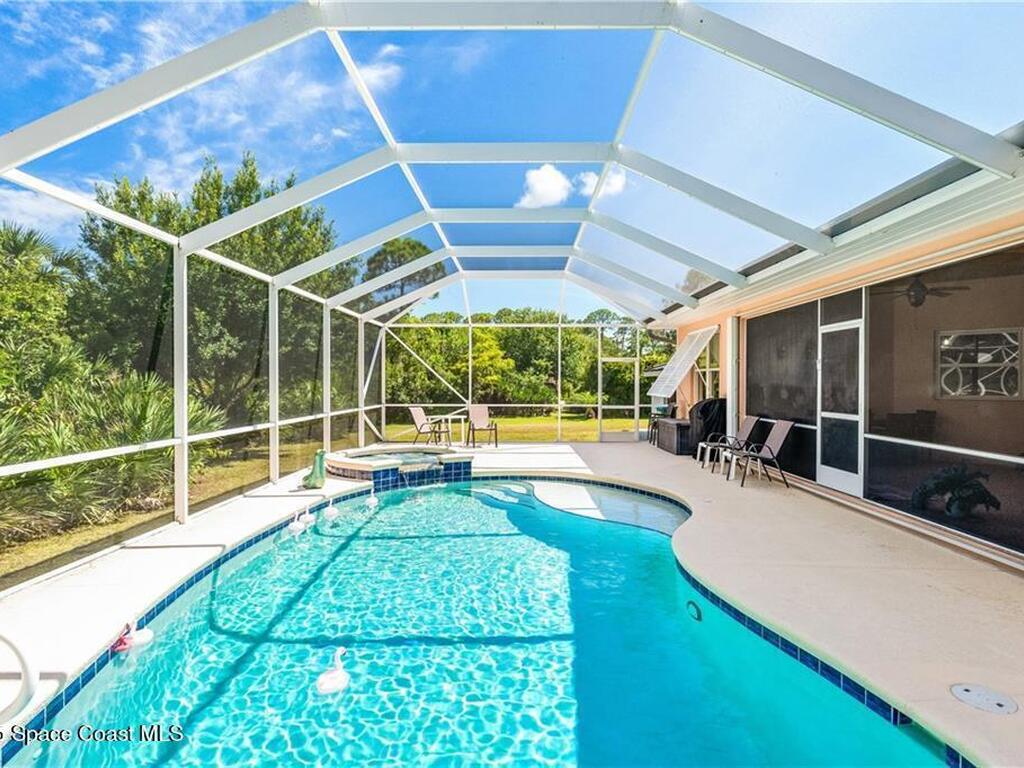 3975 Pepper Tree Street, Grant, FL 32949