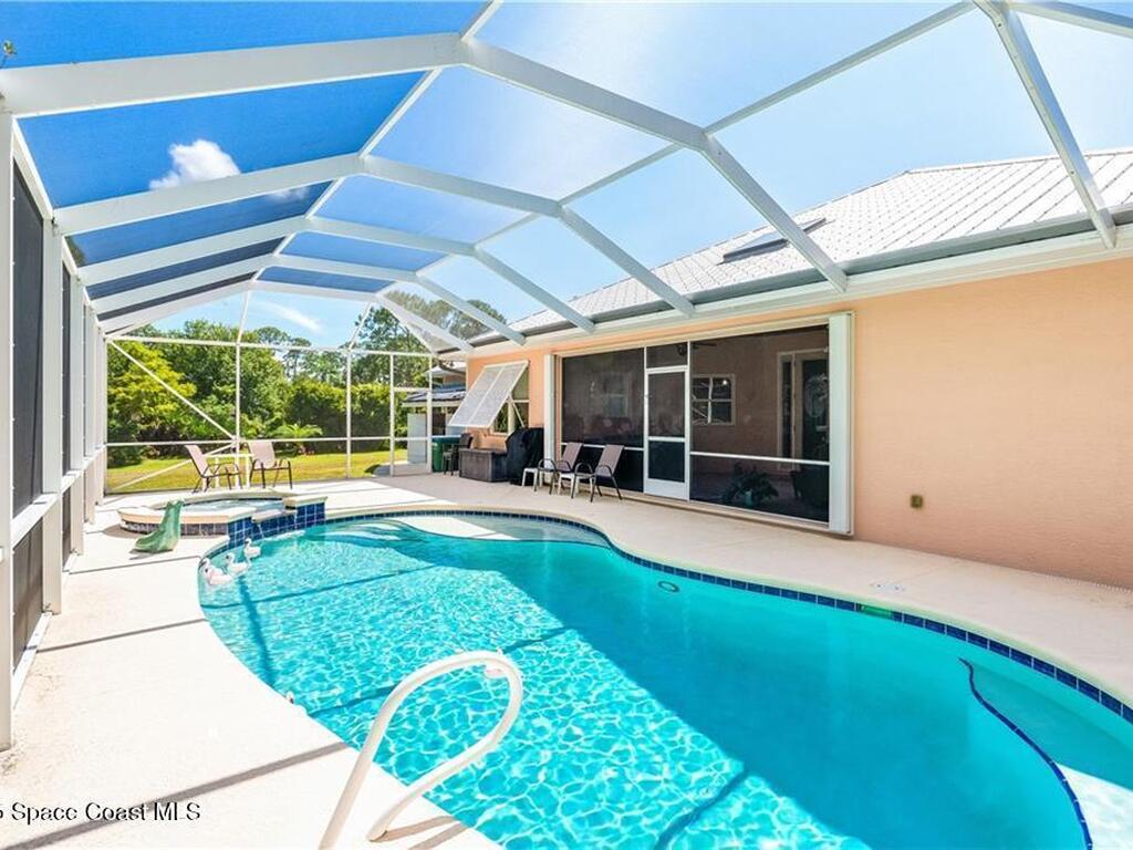 3975 Pepper Tree Street, Grant, FL 32949