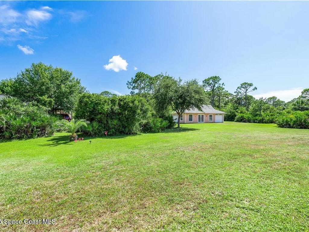 3975 Pepper Tree Street, Grant, FL 32949