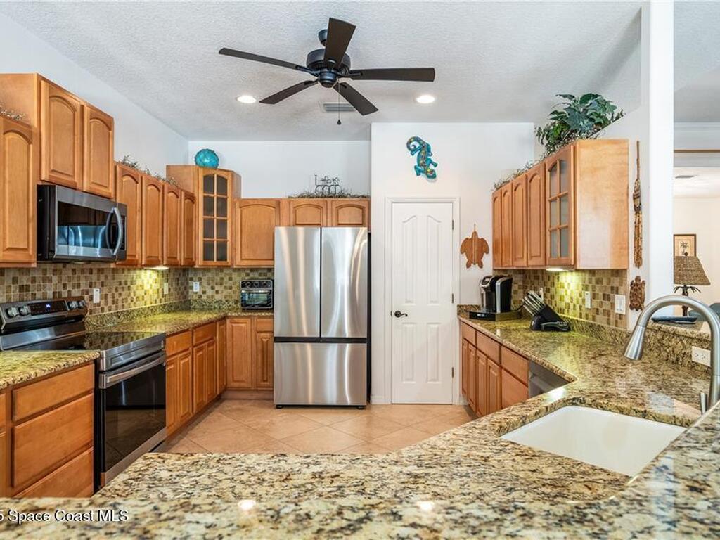 3975 Pepper Tree Street, Grant, FL 32949