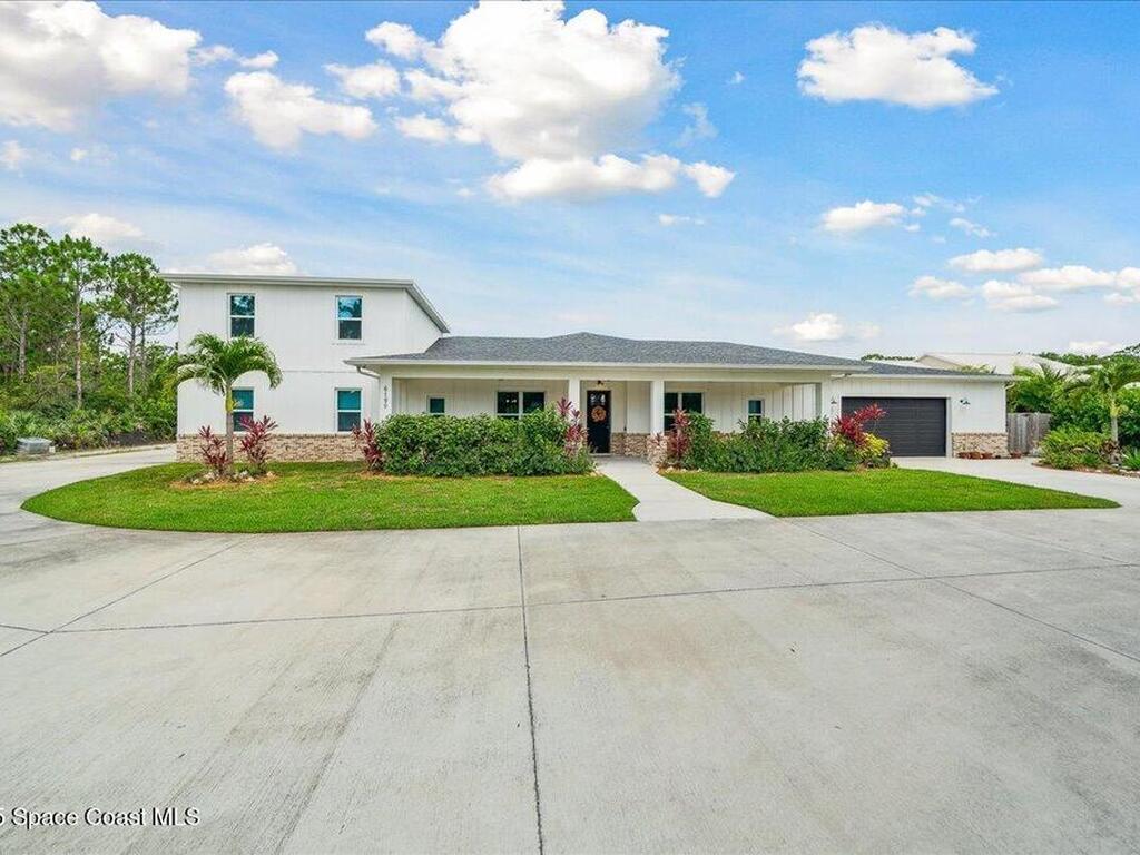 6190 Brabrook Avenue, Grant, FL 32949