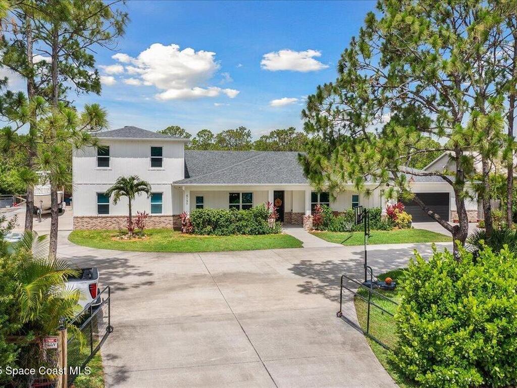 6190 Brabrook Avenue, Grant, FL 32949