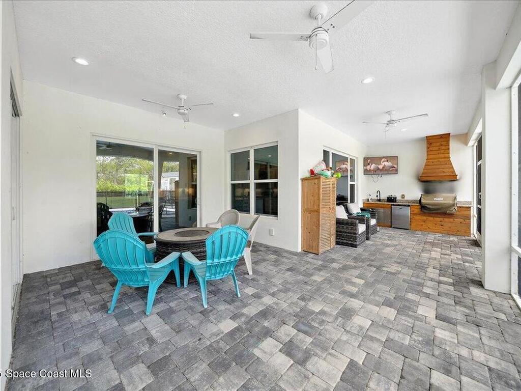 6190 Brabrook Avenue, Grant, FL 32949