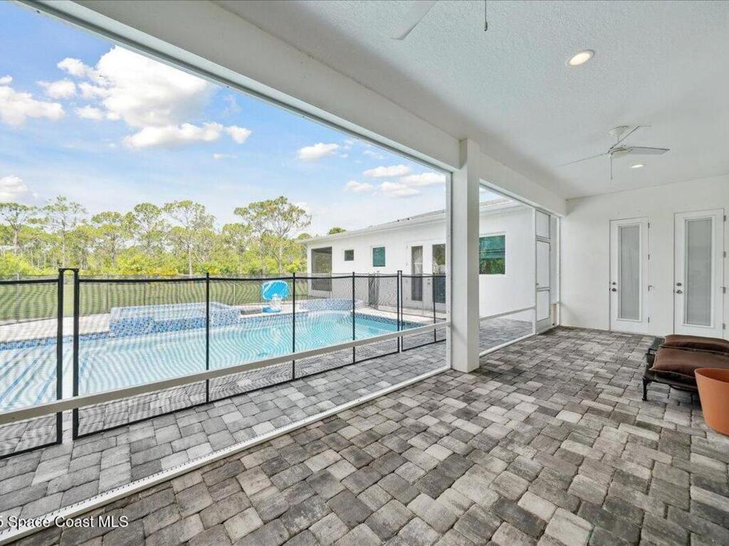 6190 Brabrook Avenue, Grant, FL 32949