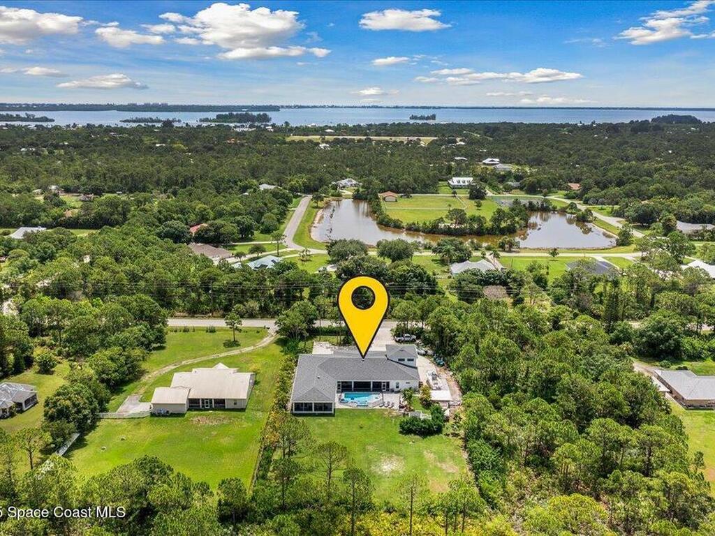 6190 Brabrook Avenue, Grant, FL 32949