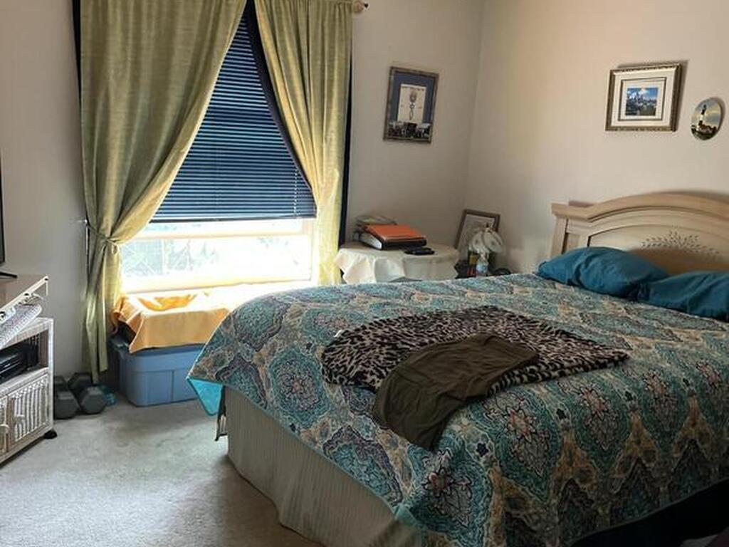 725 Port Malabar Boulevard, Palm Bay, FL 32905