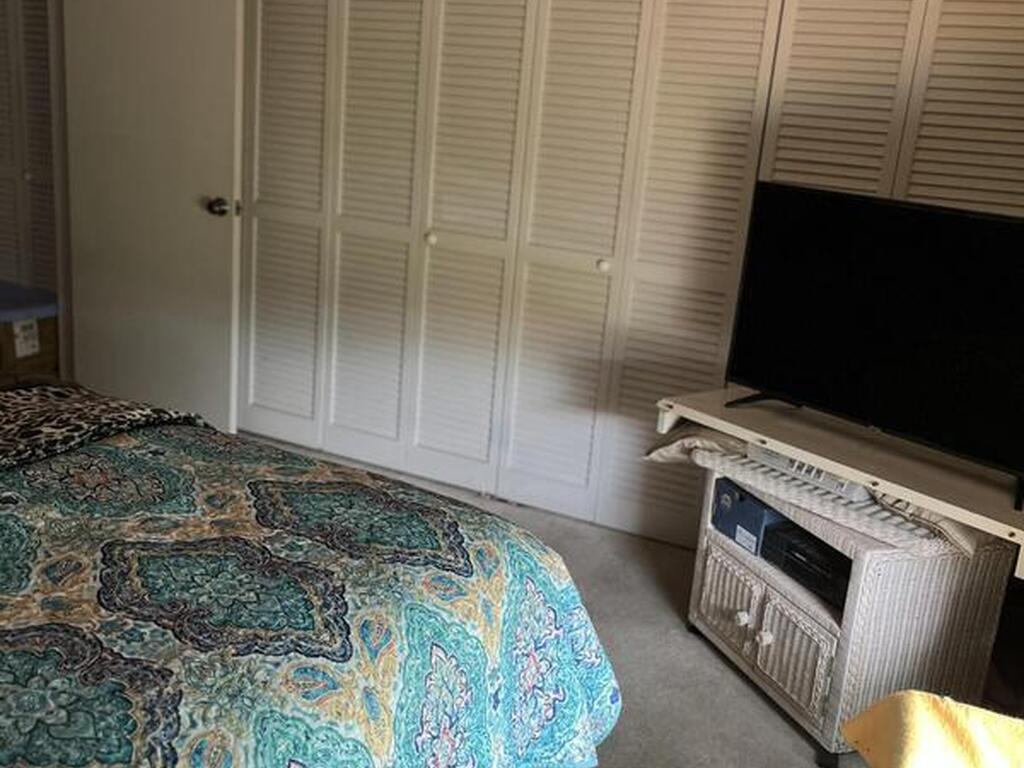 725 Port Malabar Boulevard, Palm Bay, FL 32905