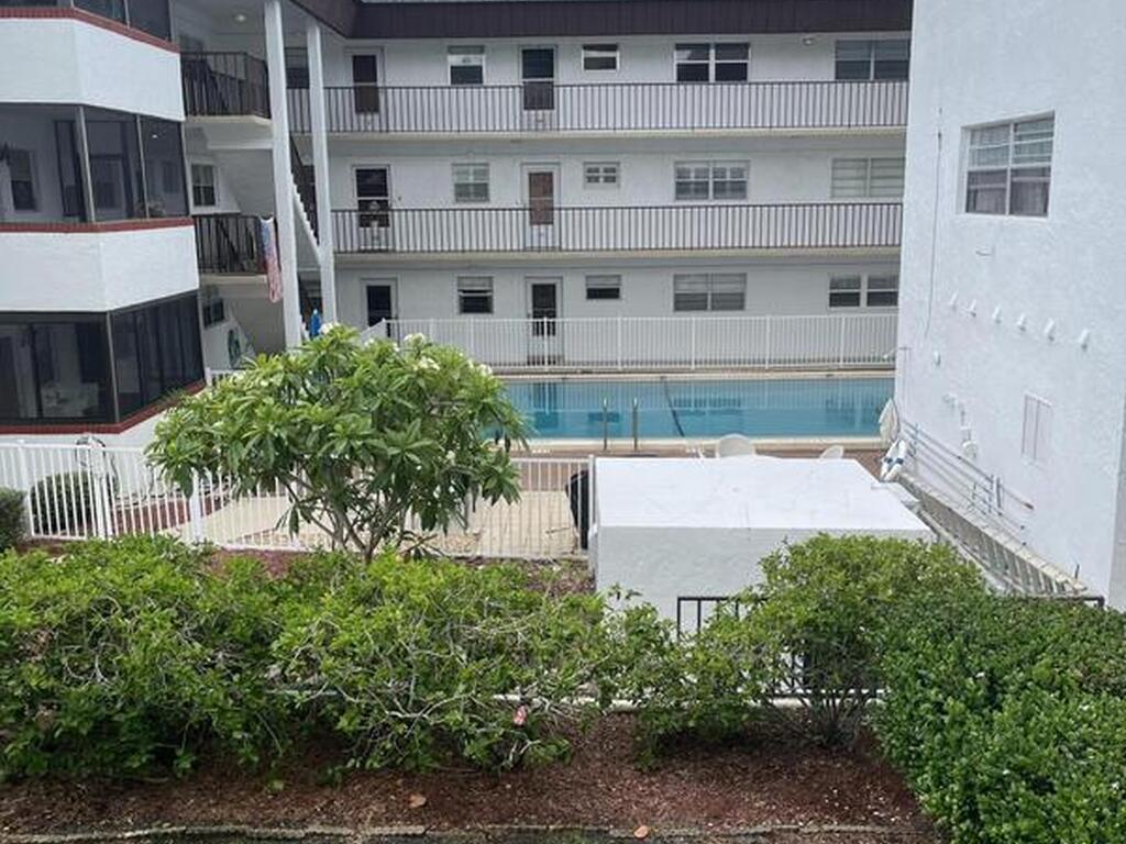 725 Port Malabar Boulevard, Palm Bay, FL 32905