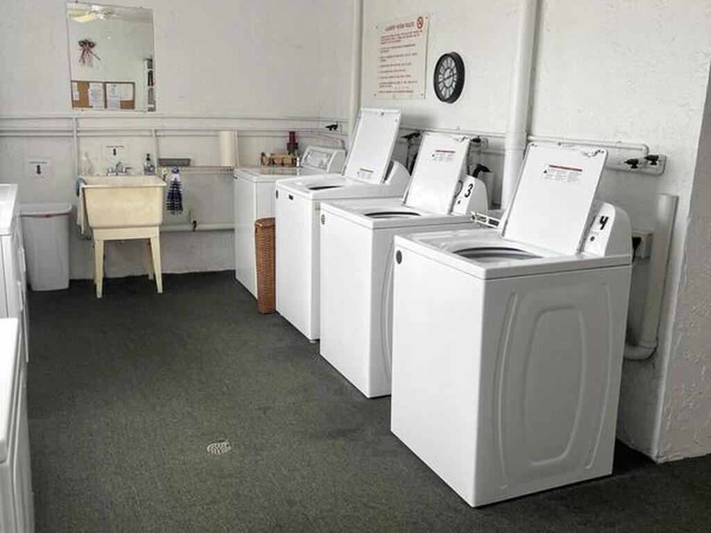 725 Port Malabar Boulevard, Palm Bay, FL 32905