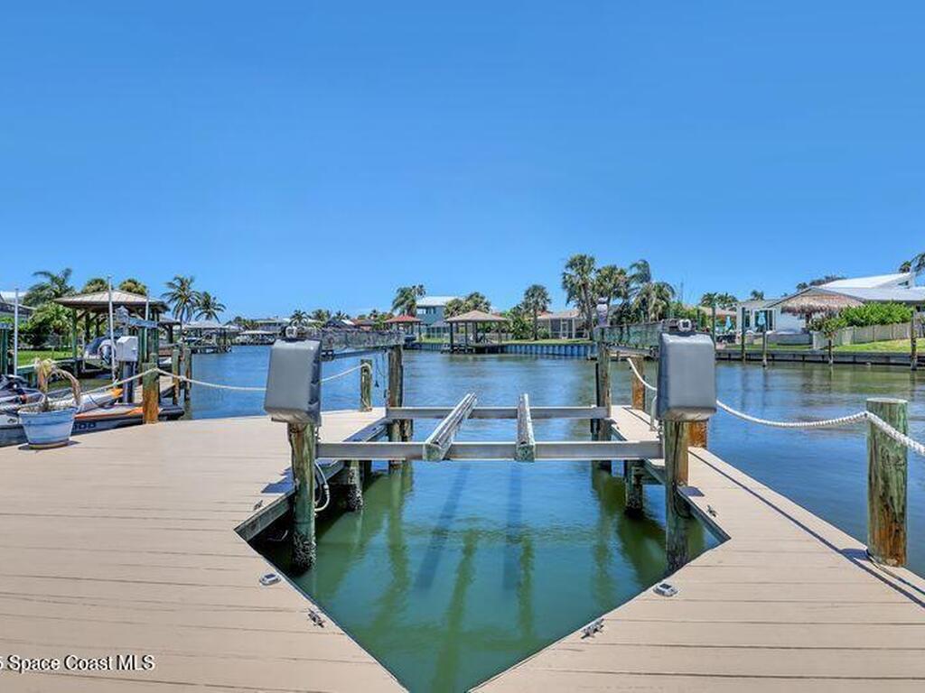 55 Country Club Road, Cocoa Beach, FL 32931