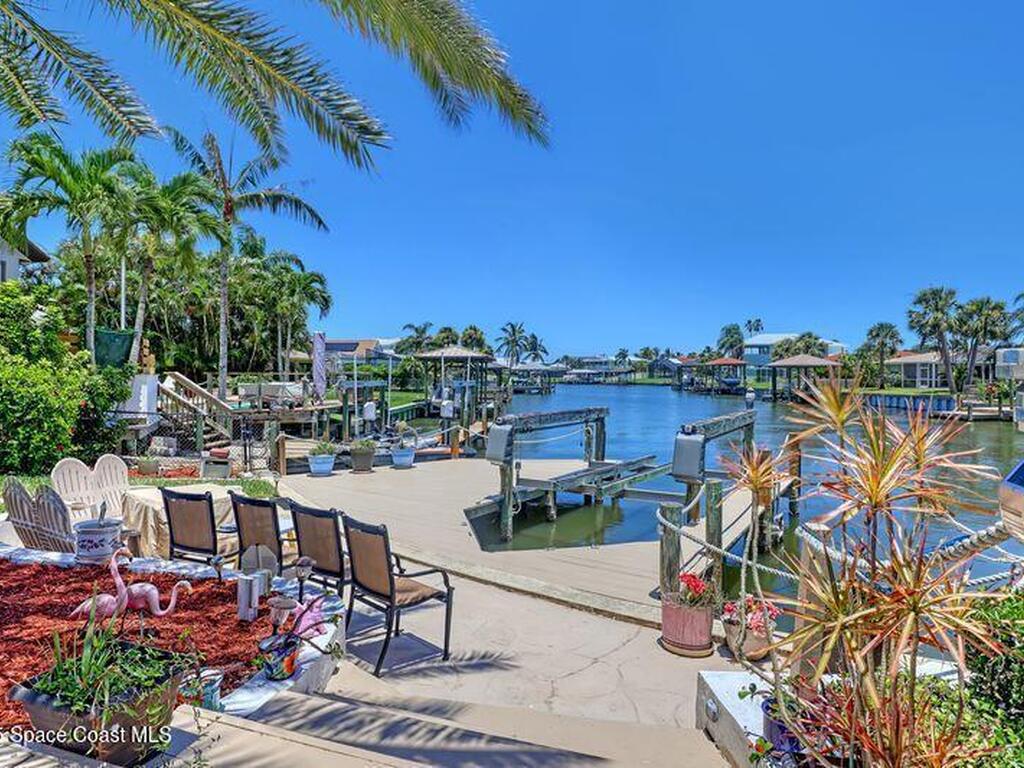 55 Country Club Road, Cocoa Beach, FL 32931