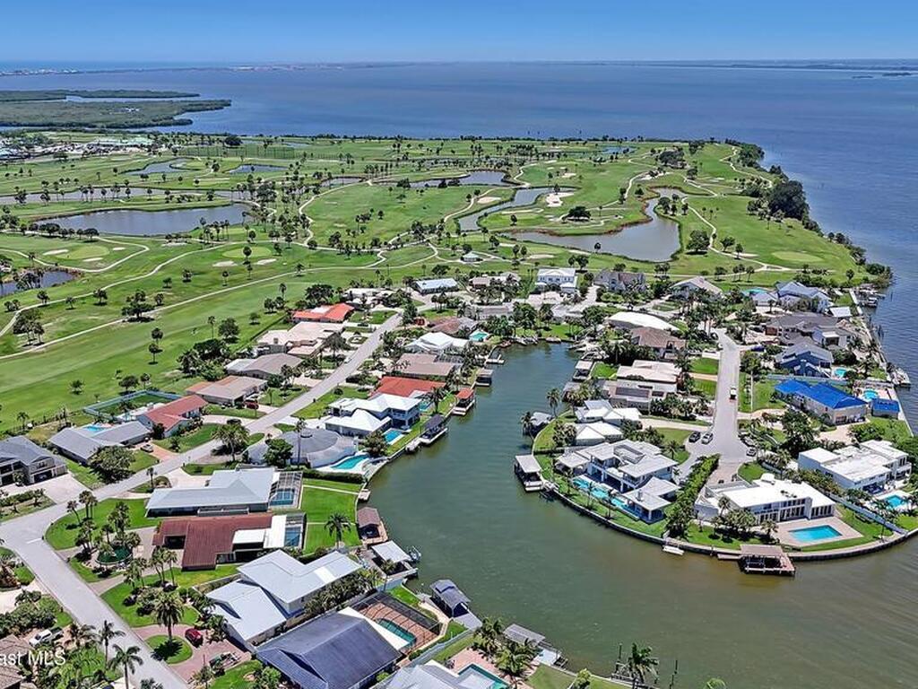 55 Country Club Road, Cocoa Beach, FL 32931