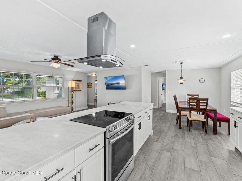 947 Bluewater Drive, Indian Harbour Beach, FL 32937