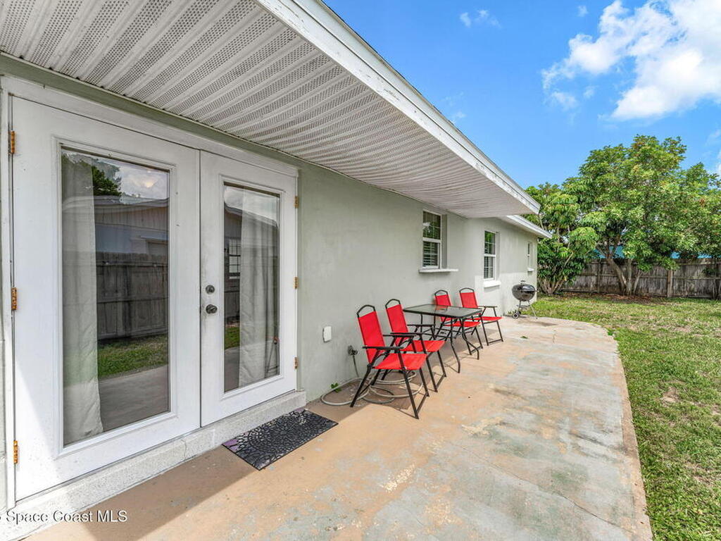 947 Bluewater Drive, Indian Harbour Beach, FL 32937