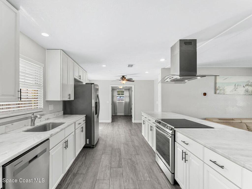 947 Bluewater Drive, Indian Harbour Beach, FL 32937