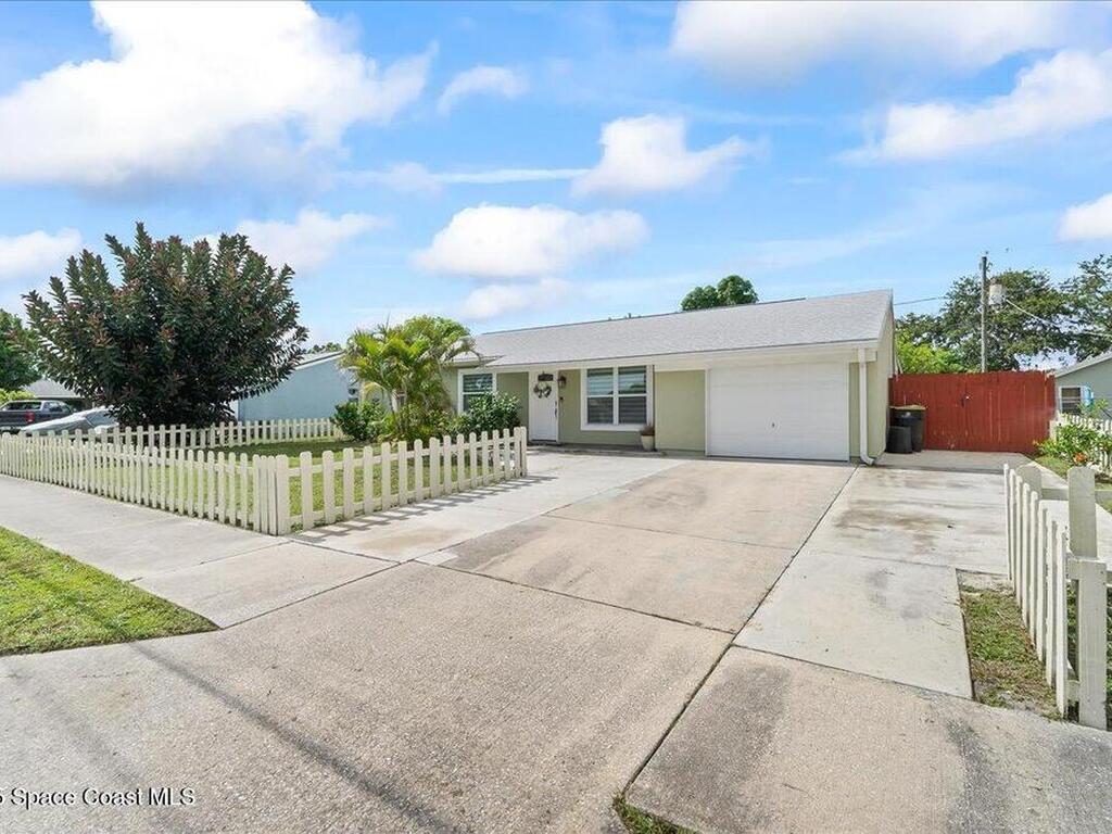 1238 Port Malabar Boulevard, Palm Bay, FL 32905