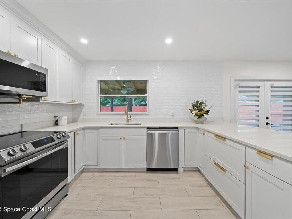 1238 Port Malabar Boulevard, Palm Bay, FL 32905